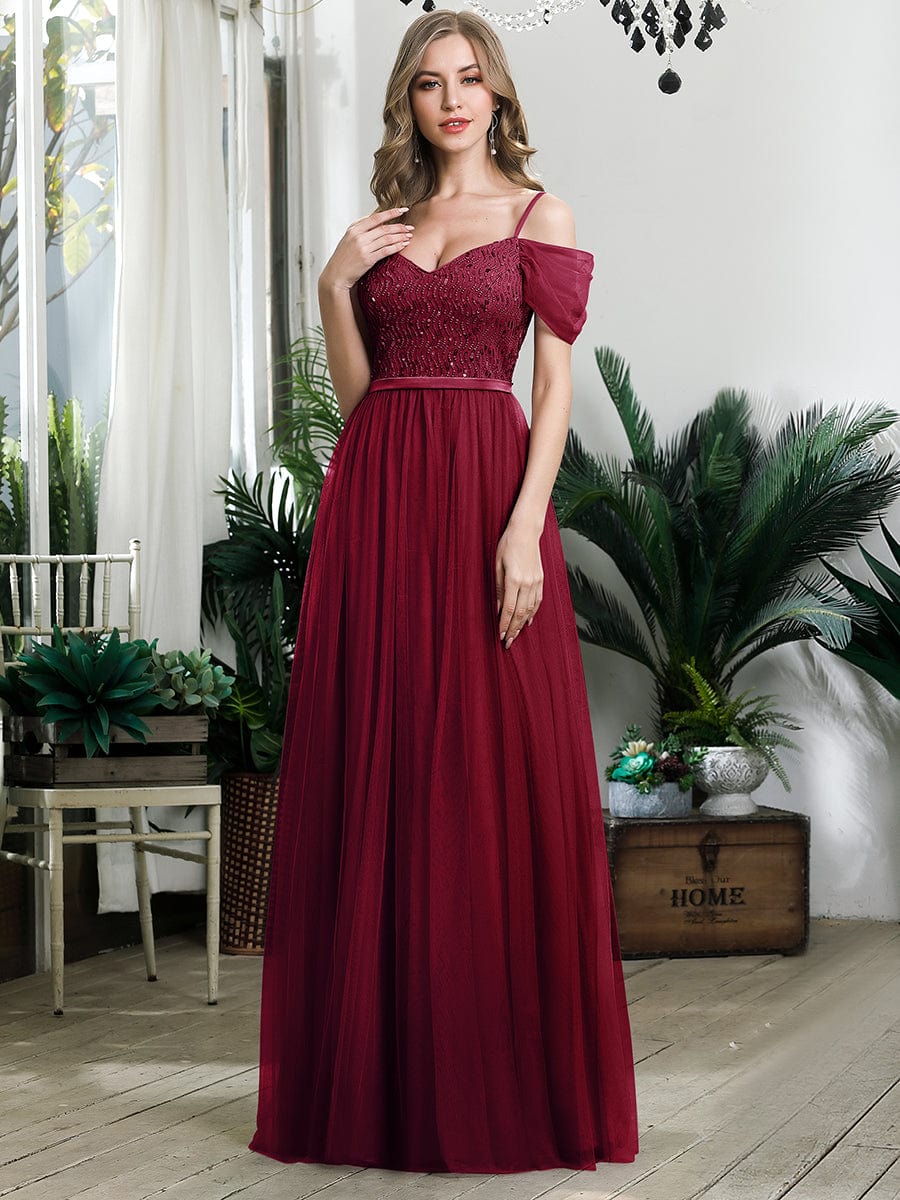 Elegant A-Line Tulle Bridesmaid Gown with Sweetheart Neckline