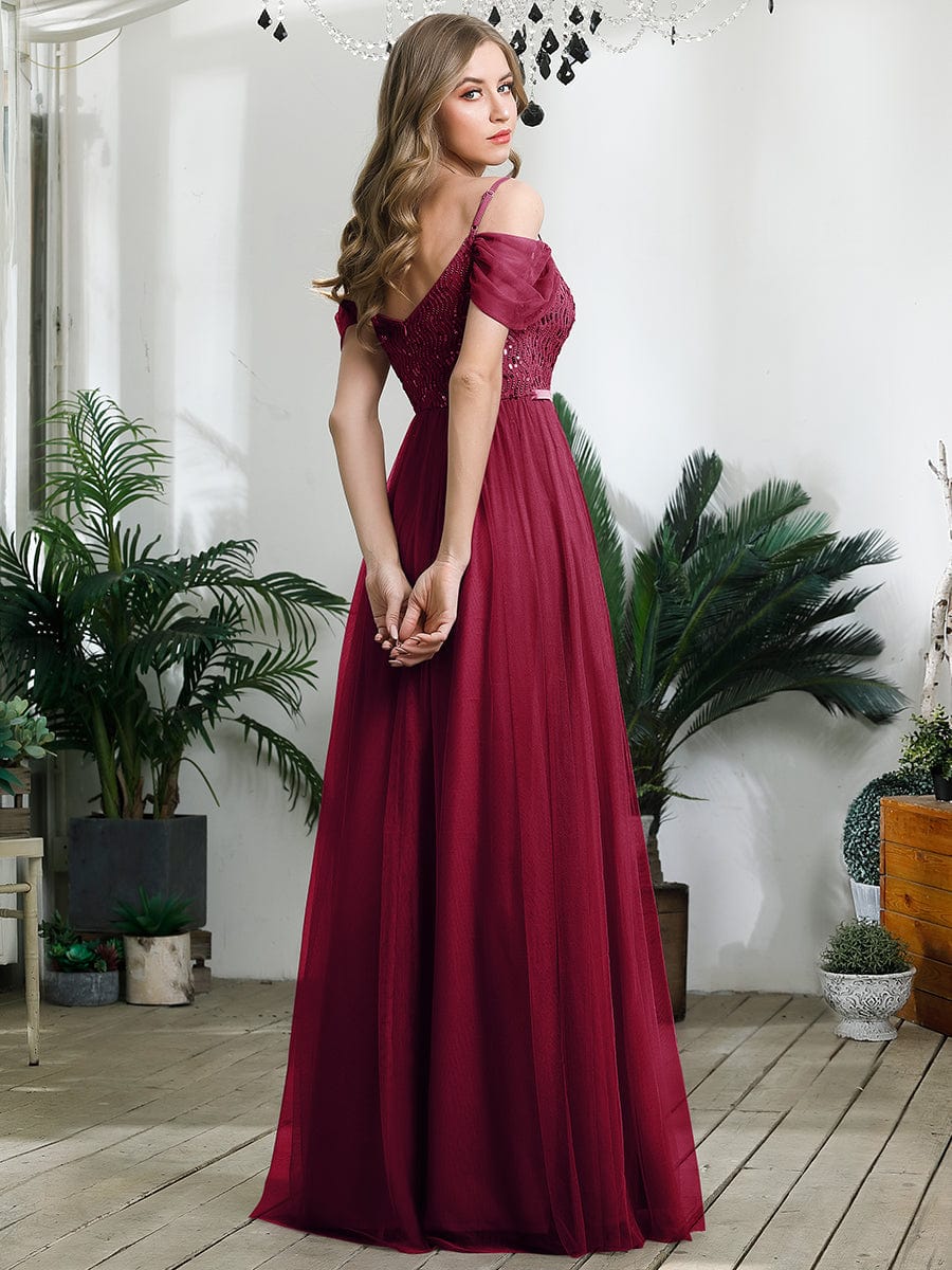 Elegant A-Line Tulle Bridesmaid Gown with Sweetheart Neckline