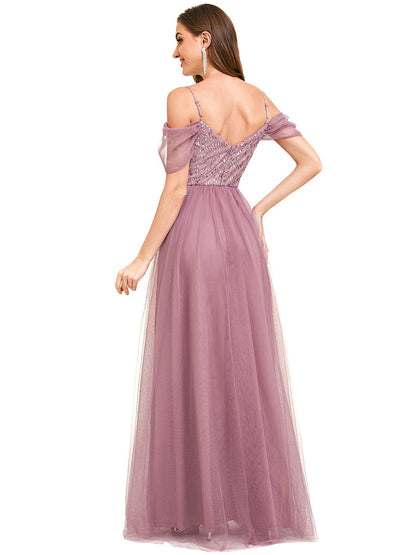 Elegant A-Line Tulle Bridesmaid Gown with Sweetheart Neckline