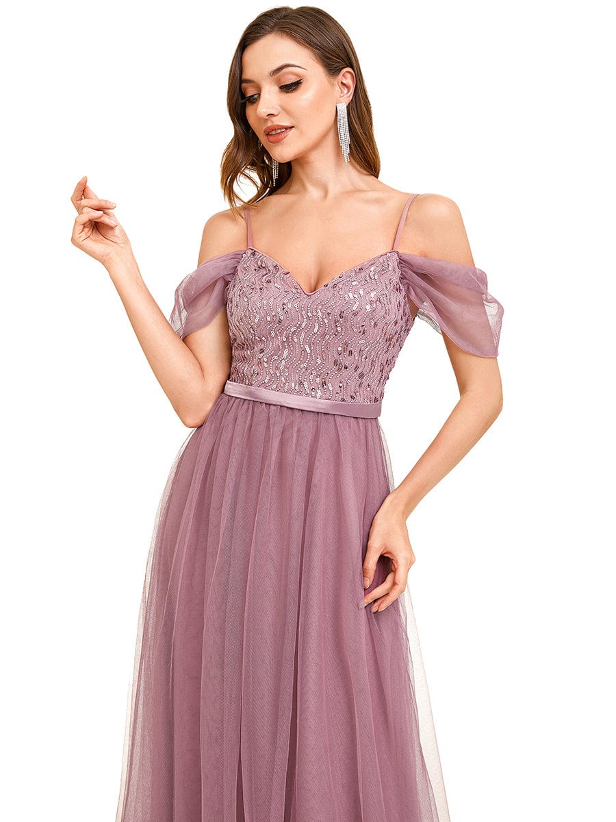 Elegant A-Line Tulle Bridesmaid Gown with Sweetheart Neckline