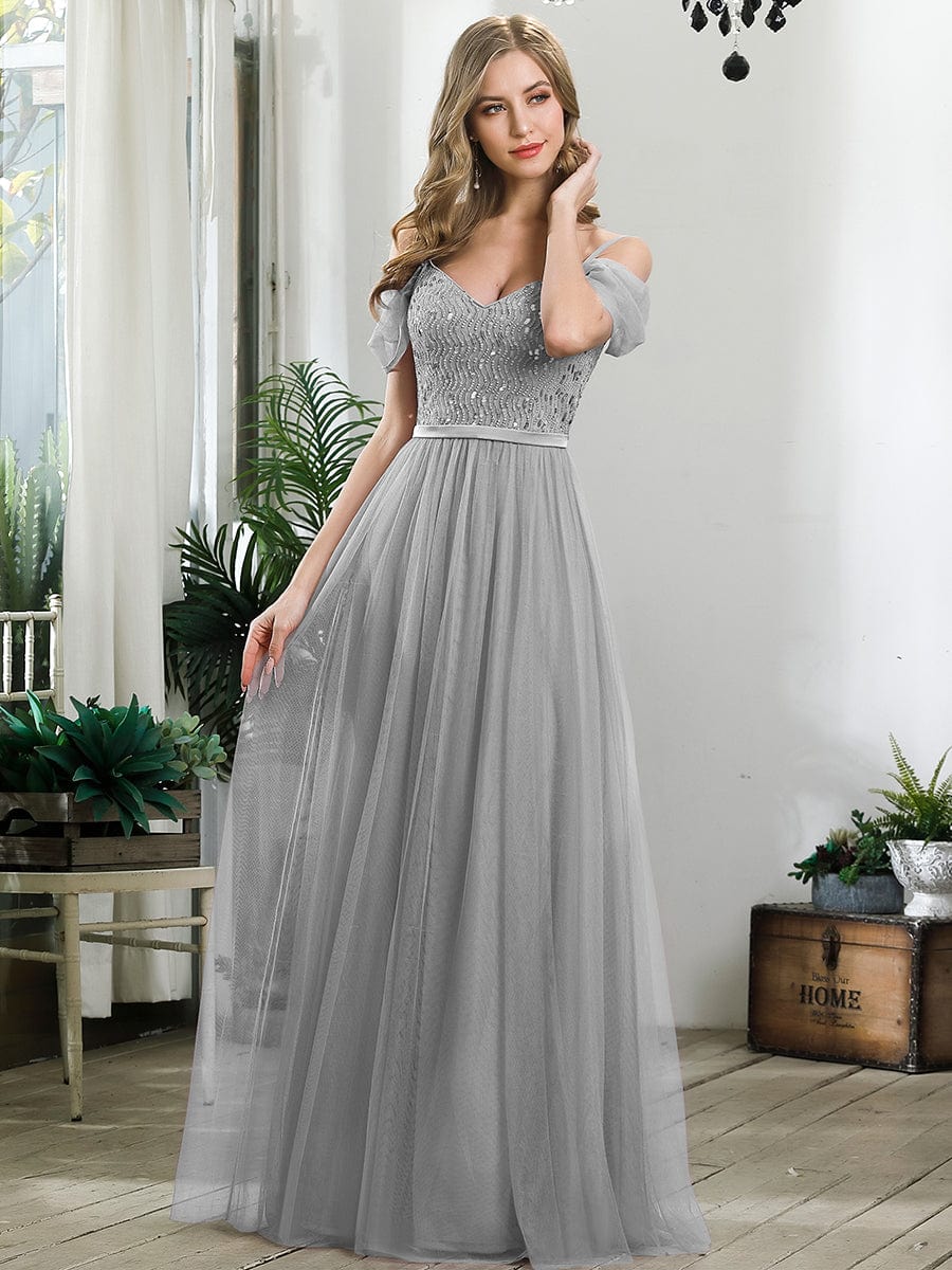 Elegant A-Line Tulle Bridesmaid Gown with Sweetheart Neckline