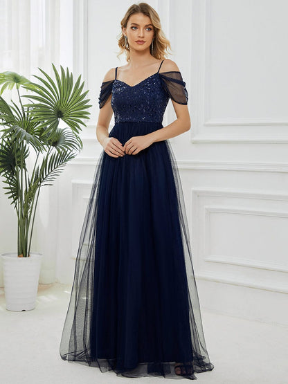 Elegant A-Line Tulle Bridesmaid Gown with Sweetheart Neckline