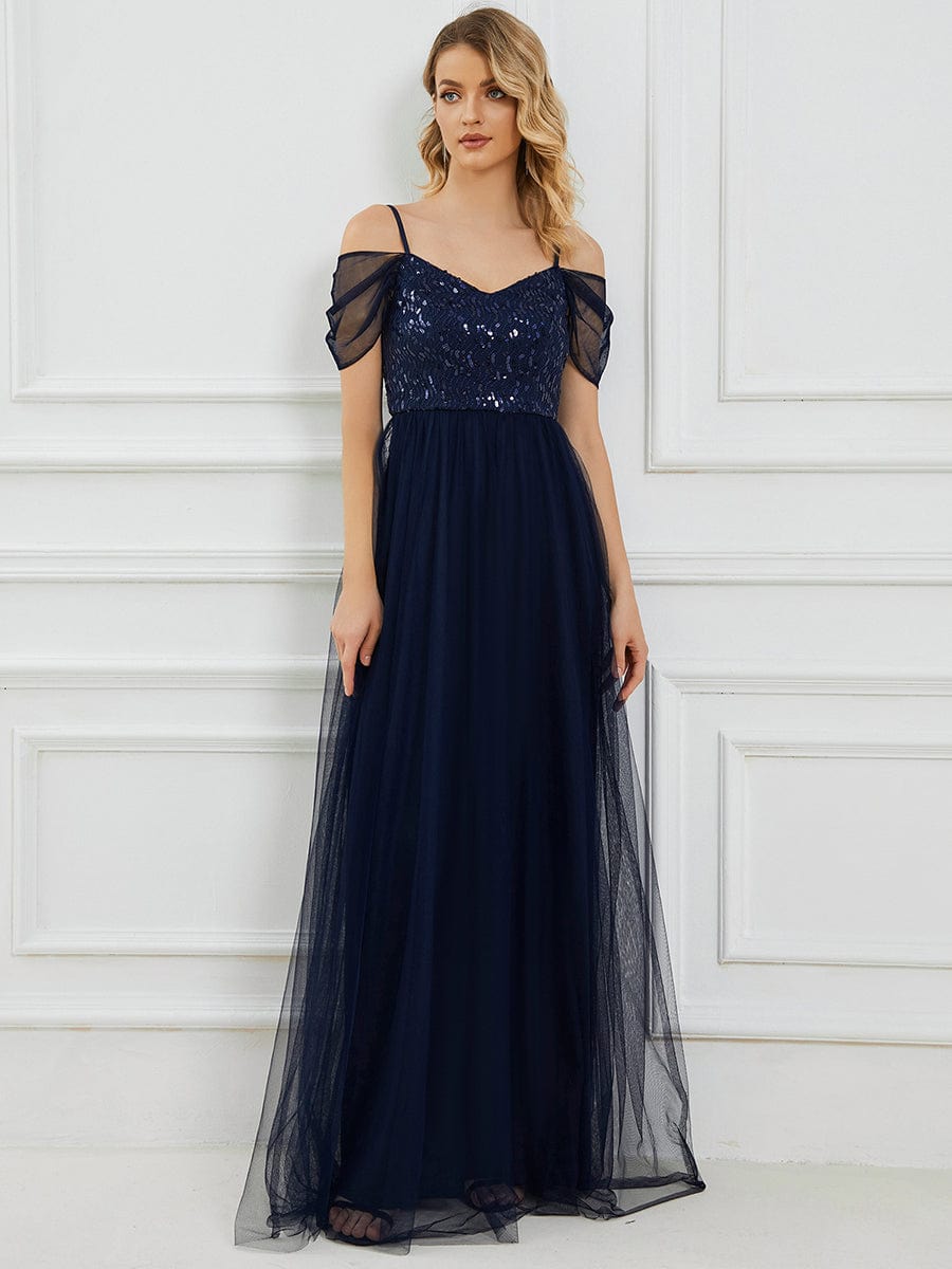 Elegant A-Line Tulle Bridesmaid Gown with Sweetheart Neckline