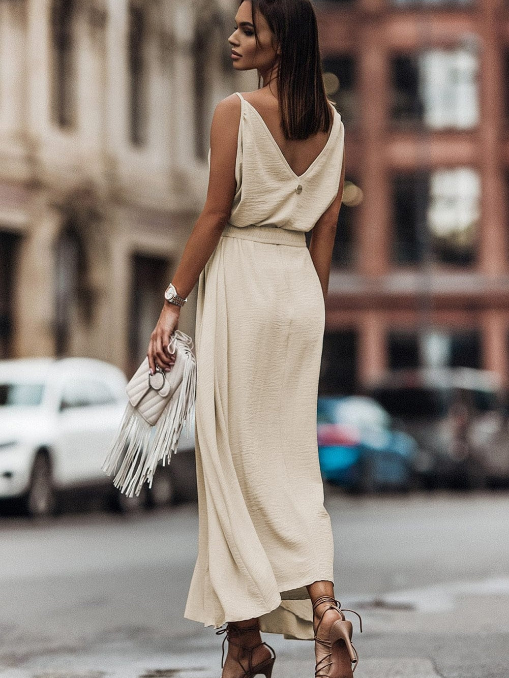 Elegant Apricot Maxi Dress with V-Neckline and Elastic Belt