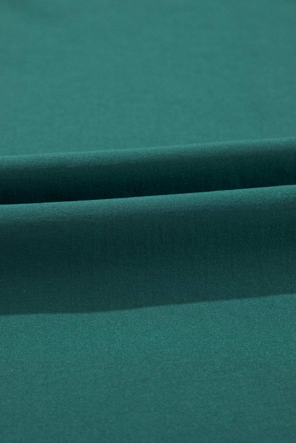 Elegant Black and Green V Neck Pleated Maxi Dress with Short Sleeves