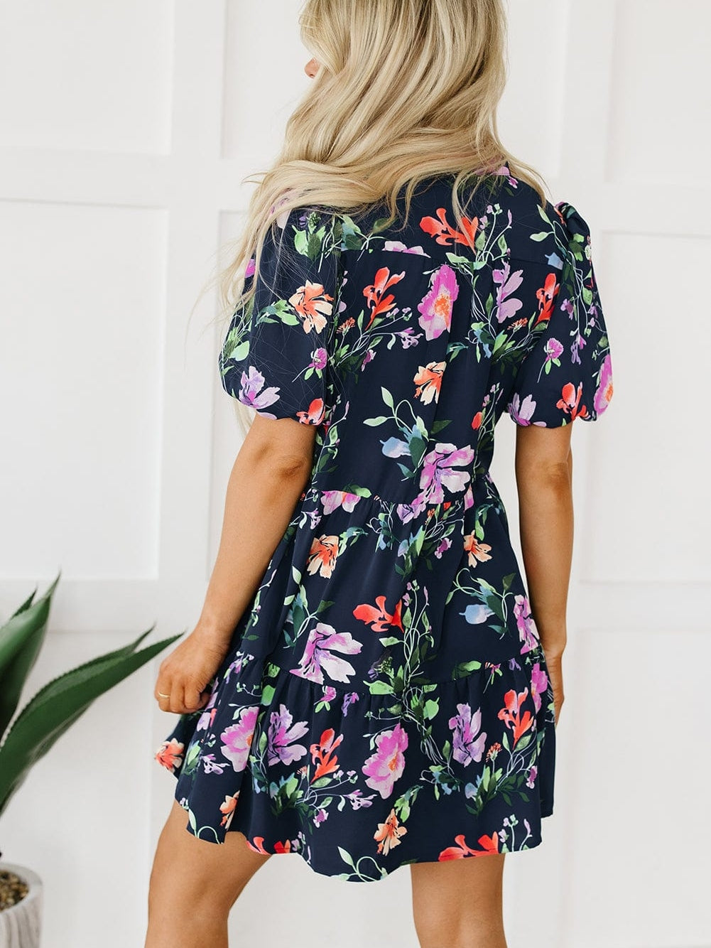 Elegant Black Floral Bubble Sleeve A-Line Dress with Mandarin Collar
