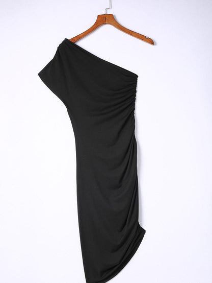 Elegant Black One-shoulder Bodycon Dress with Ruched Detail