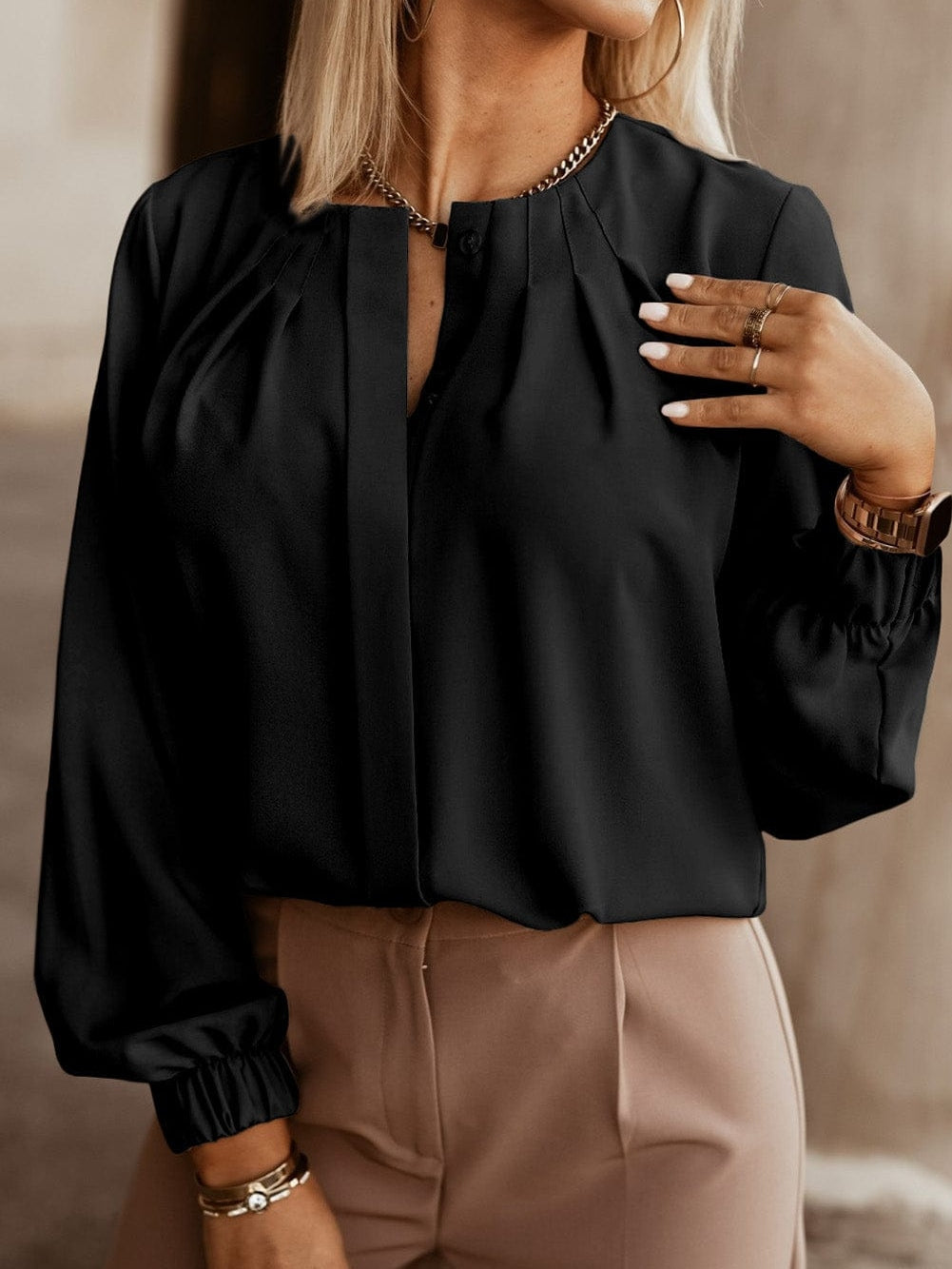 Elegant Black Pleated Collar Stretch Cuff Blouse