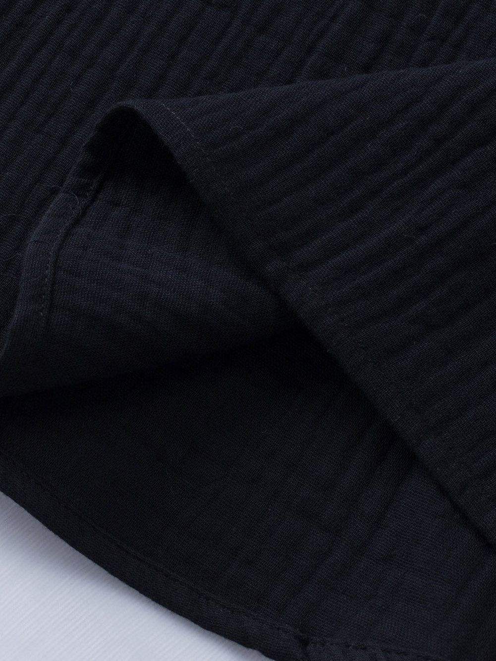 Elegant Black Tiered Ruffle Textured Blouse with Short Sleeves