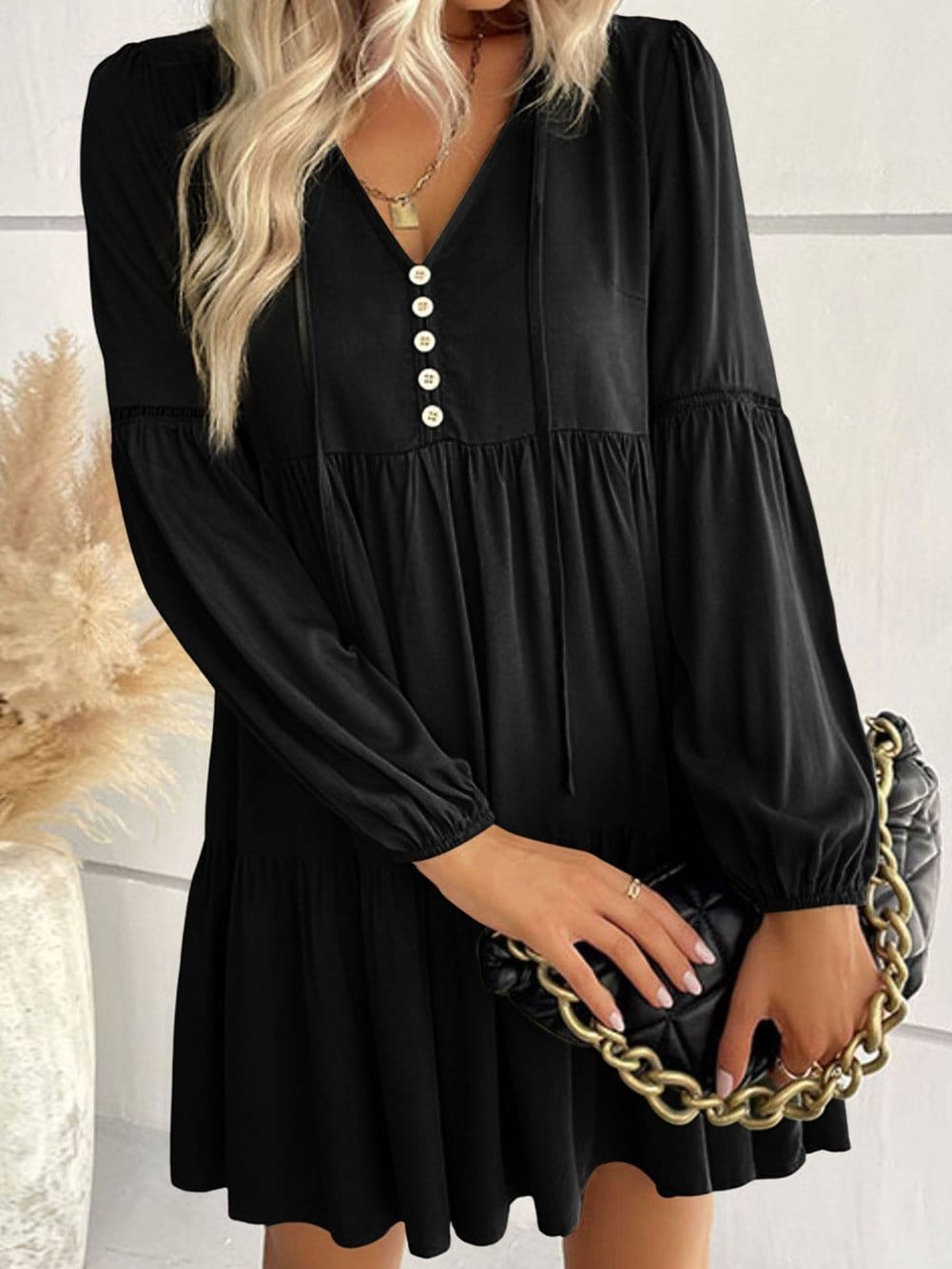 Elegant Black V-Neck Lace Mini Dress with Puff Sleeves