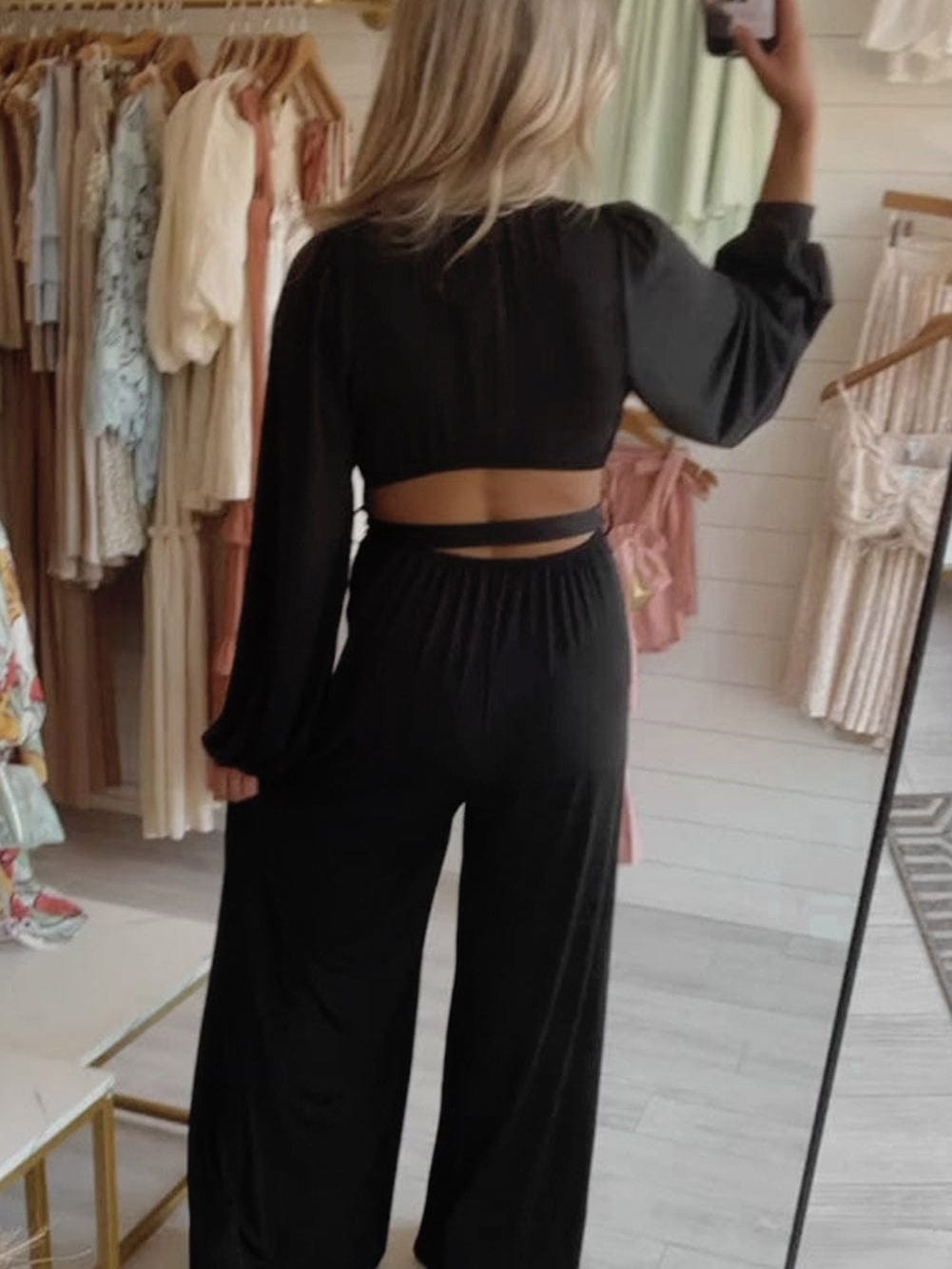Elegant Black Wide Leg Jumpsuit with Chic Back Cutout