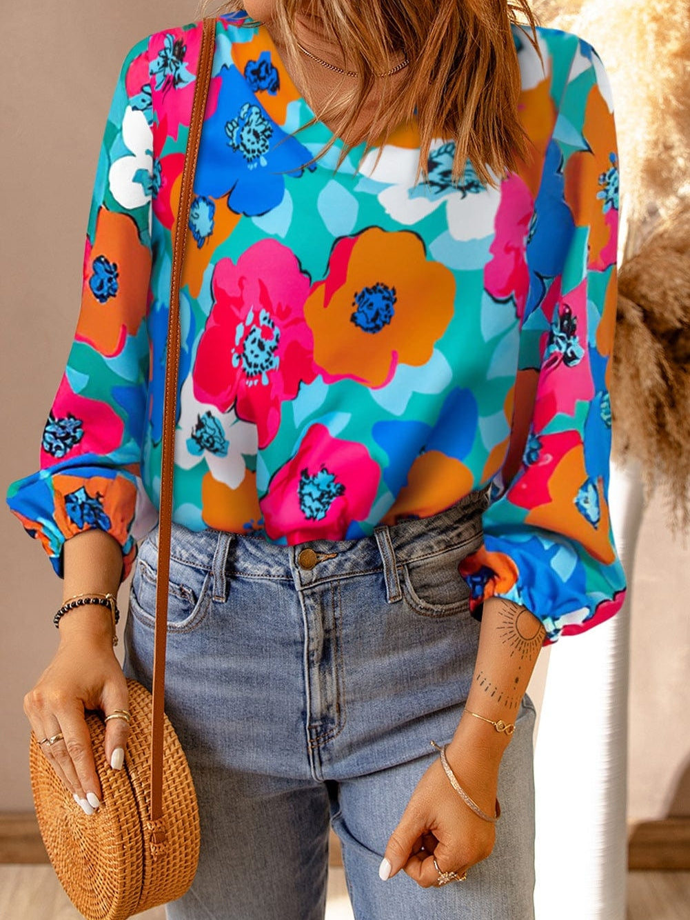 Elegant Blue Floral V Neck Sheath Blouse with Bracelet Sleeve