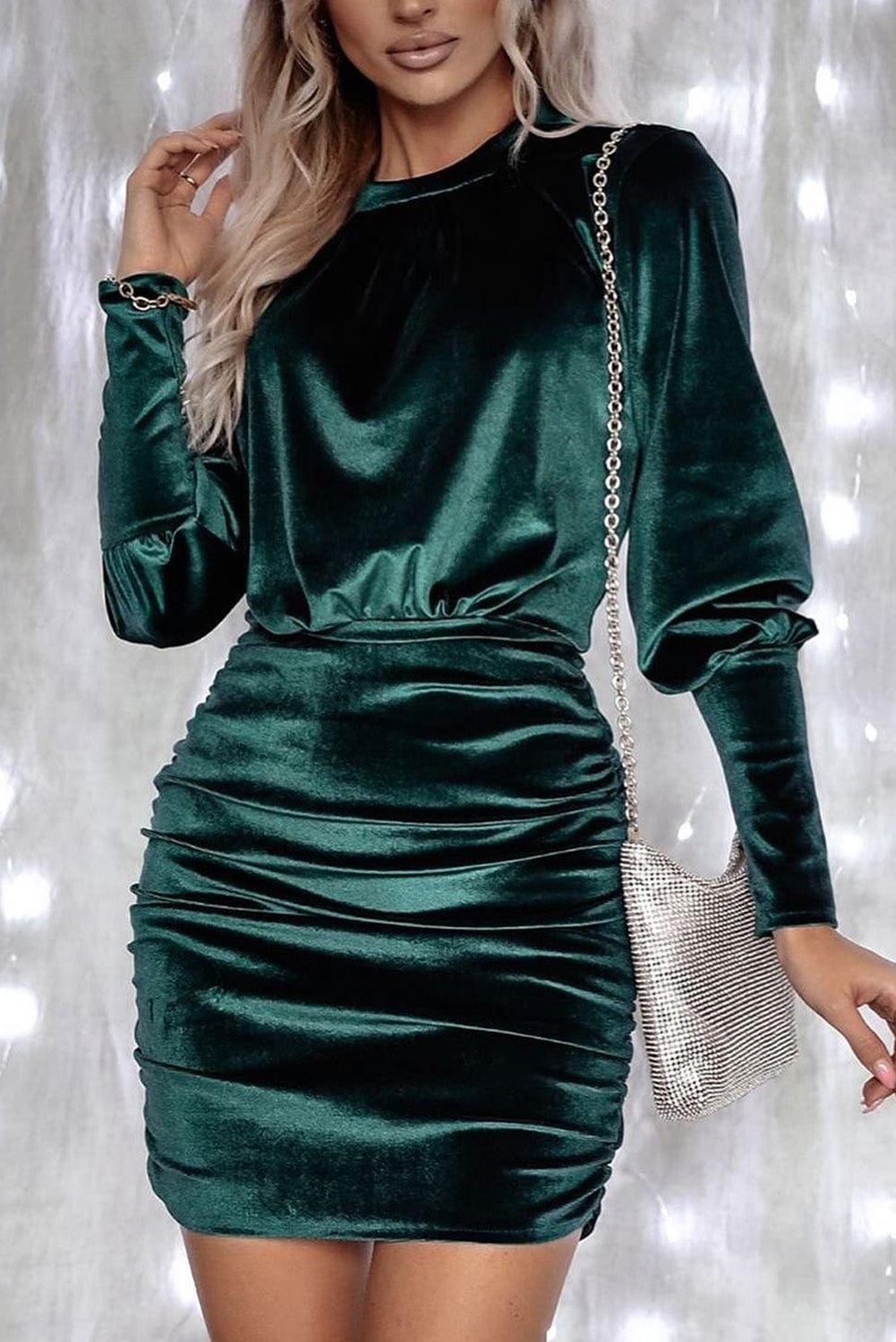 Elegant Green Velvet Ruched Bodycon Dress with Puff Sleeves