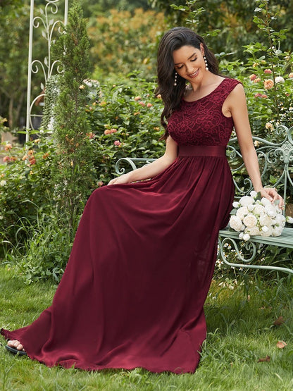 Elegant Lace Bridesmaid Dresses In Fashion