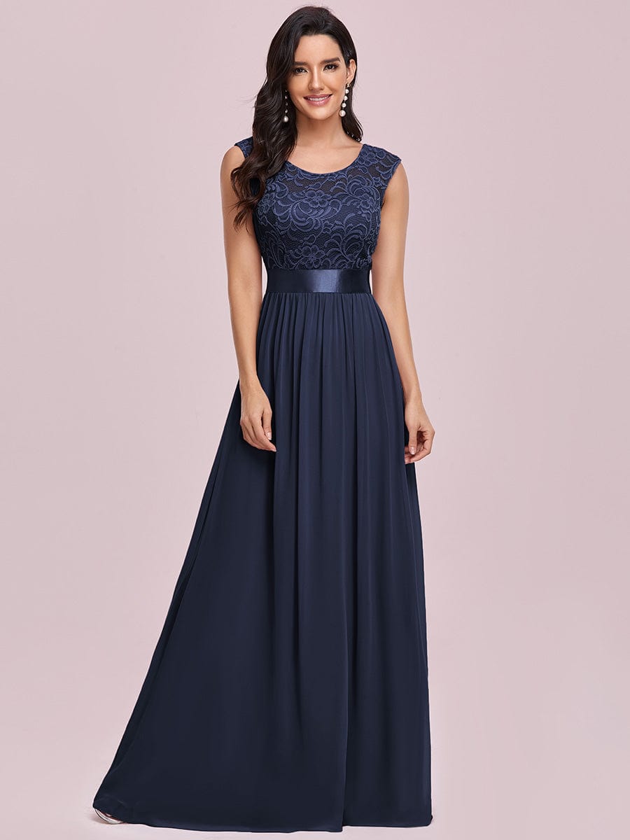 Elegant Lace Bridesmaid Dresses In Fashion