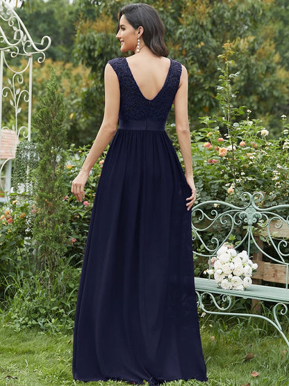 Elegant Lace Bridesmaid Dresses In Fashion