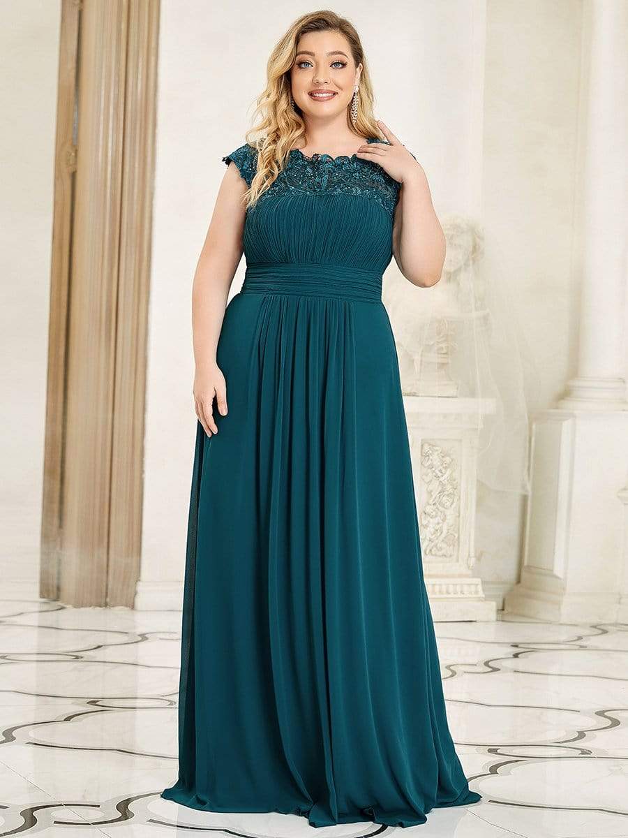 Elegant Lace Cap Sleeve Plus Size Bridesmaid Gown
