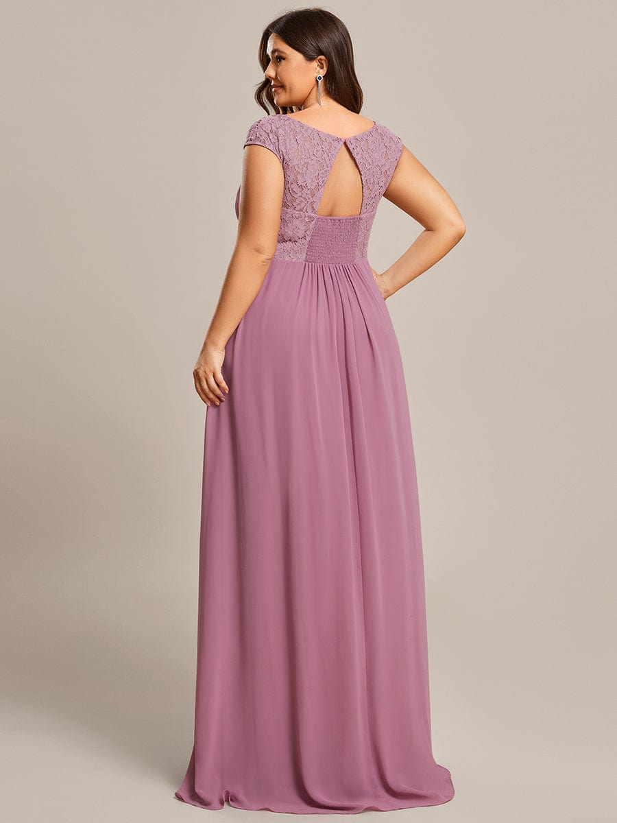 Elegant Lace & Chiffon Plus Size Evening Gown with Cap Sleeves