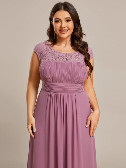 Elegant Lace & Chiffon Plus Size Evening Gown with Cap Sleeves