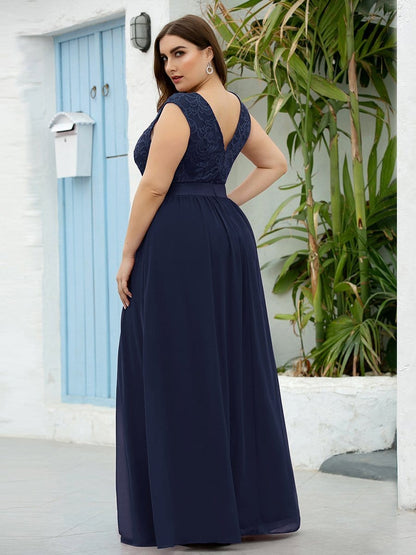 Elegant Lace Plus Size Bridesmaid Dresses