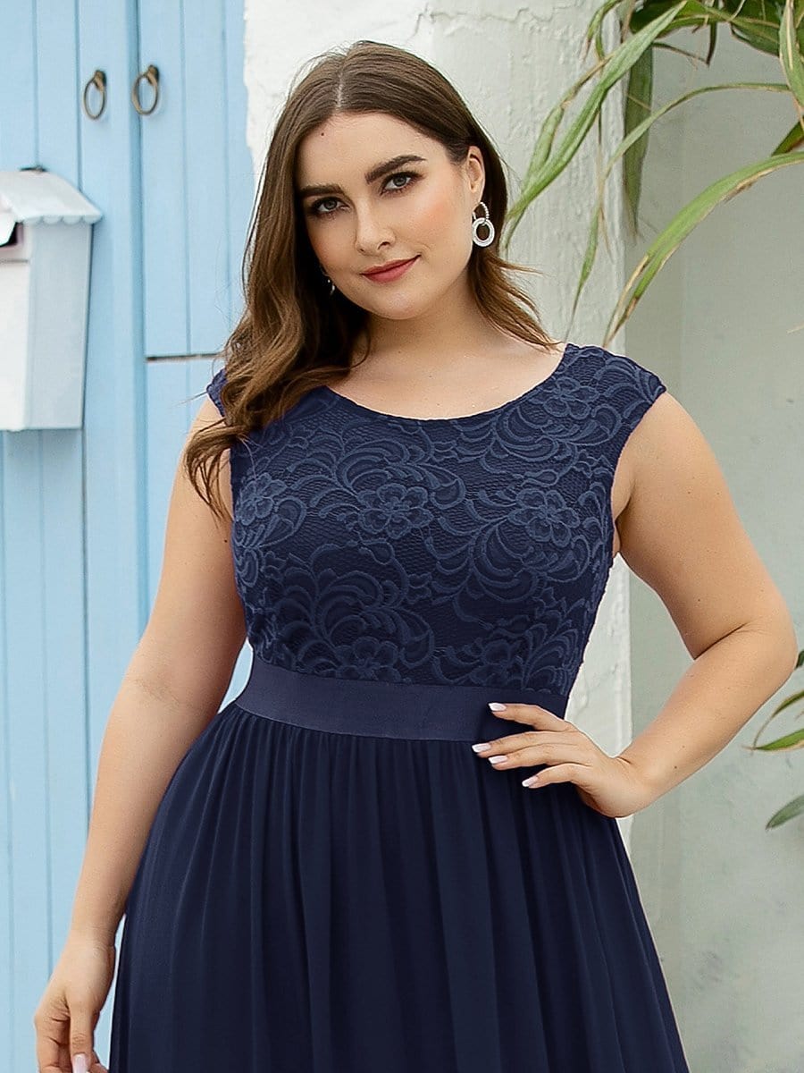 Elegant Lace Plus Size Bridesmaid Dresses