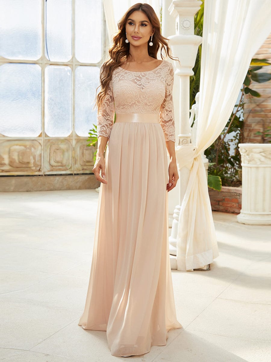 Elegant Lace Plus Size Bridesmaid Dresses with Long Sleeves.
