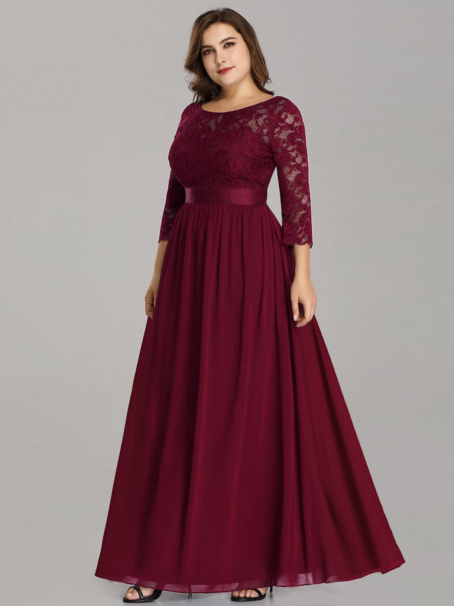 Elegant Lace Plus Size Bridesmaid Dresses with Long Sleeves.