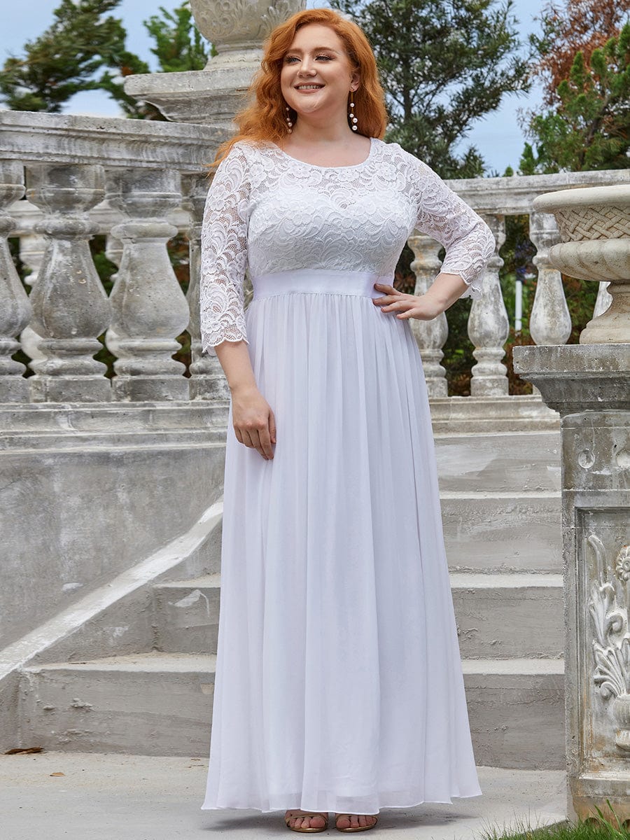 Elegant Lace Plus Size Bridesmaid Dresses with Long Sleeves.