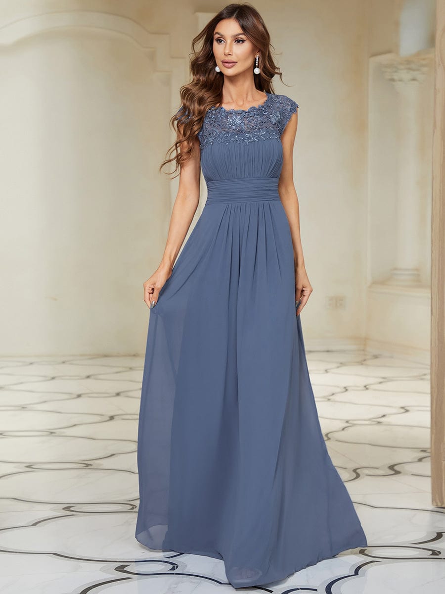 Elegant Lacey Neckline Chiffon Evening Gown for Plus Size Women