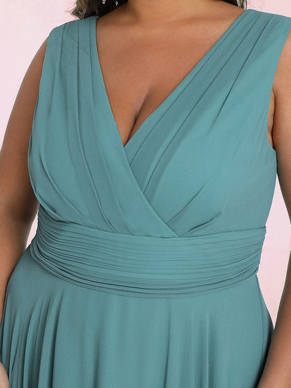 Elegant Plus Size Chiffon Bridesmaid Dress with Asymmetrical Hem