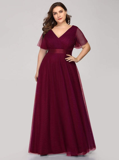Elegant Plus Size Floor-Length Bridesmaid Gown with Short Sleeves