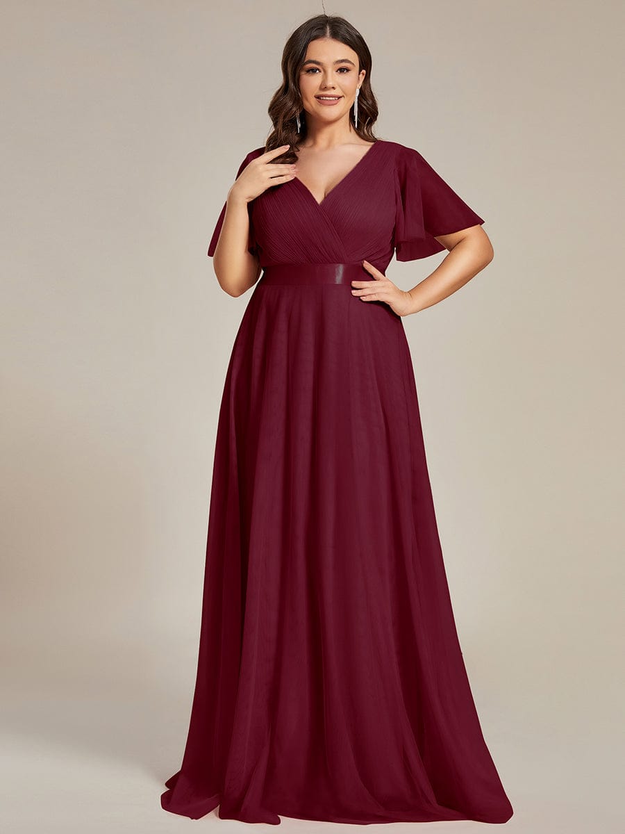 Elegant Plus Size Floor-Length Bridesmaid Gown with Short Sleeves