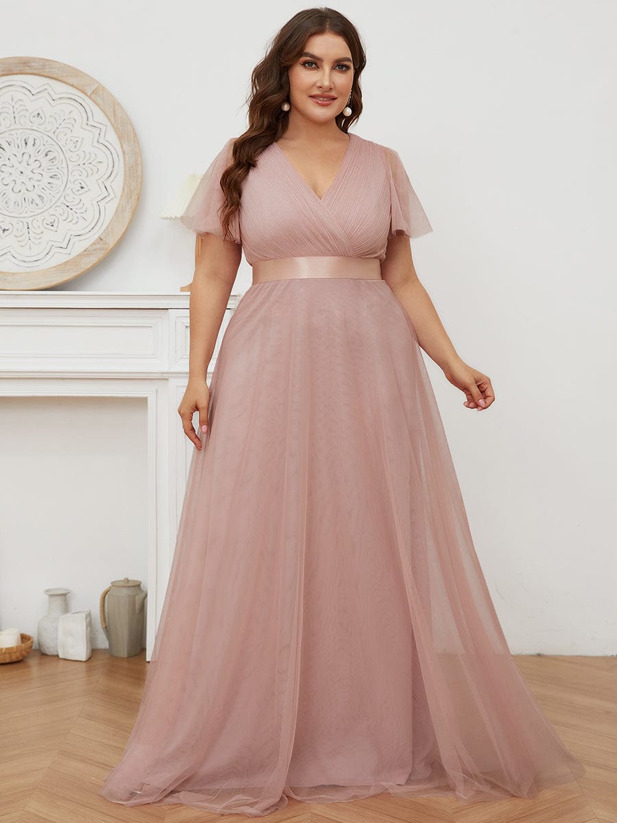Elegant Plus Size Floor-Length Bridesmaid Gown with Short Sleeves