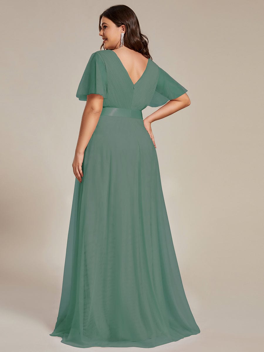 Elegant Plus Size Floor-Length Bridesmaid Gown with Short Sleeves