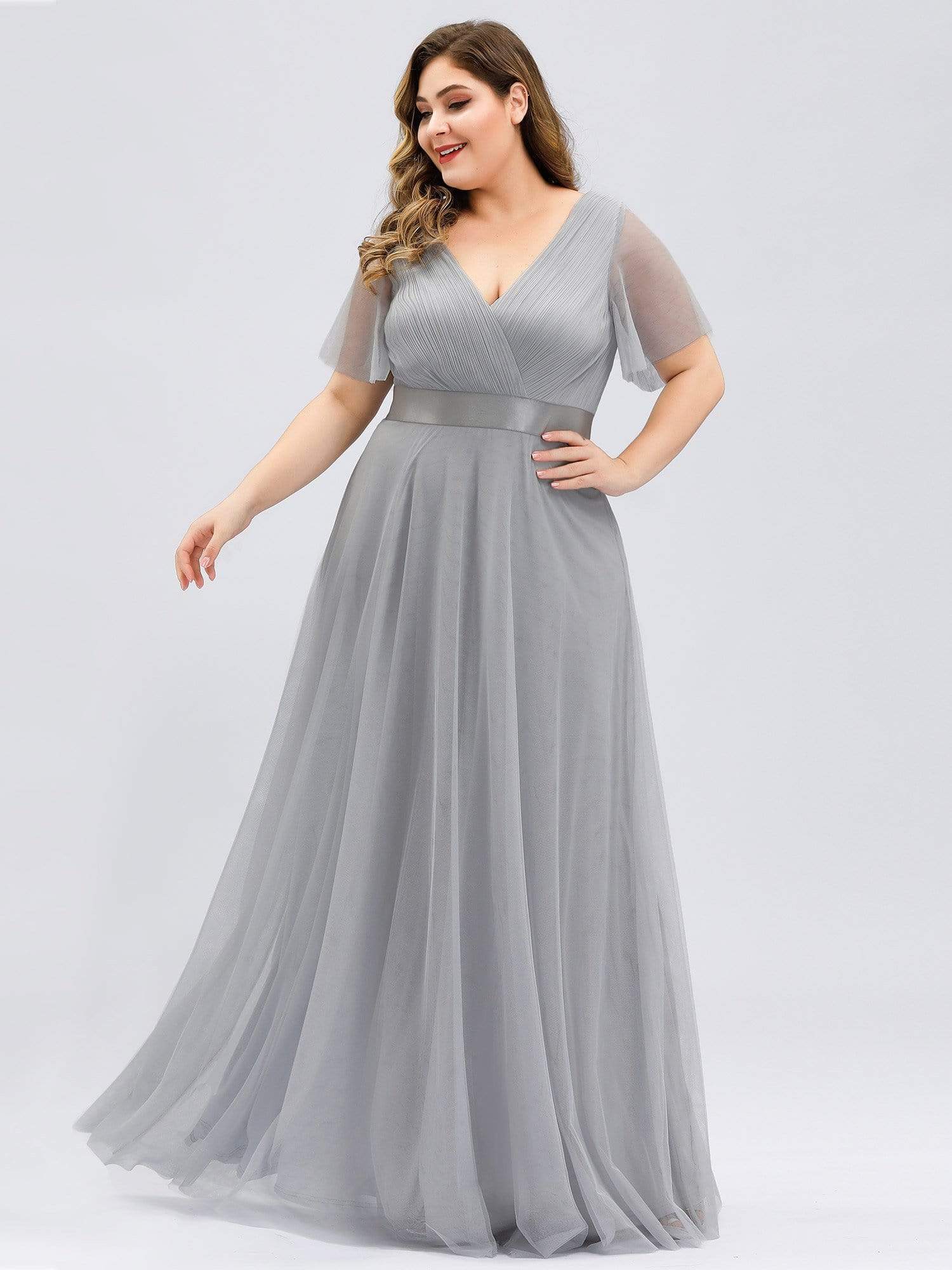 Elegant Plus Size Floor-Length Bridesmaid Gown with Short Sleeves