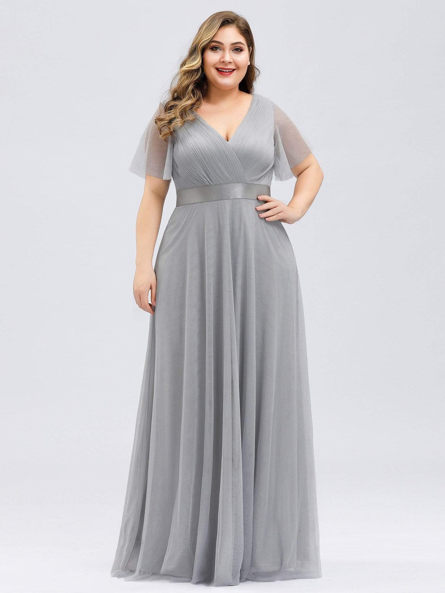 Elegant Plus Size Floor-Length Bridesmaid Gown with Short Sleeves