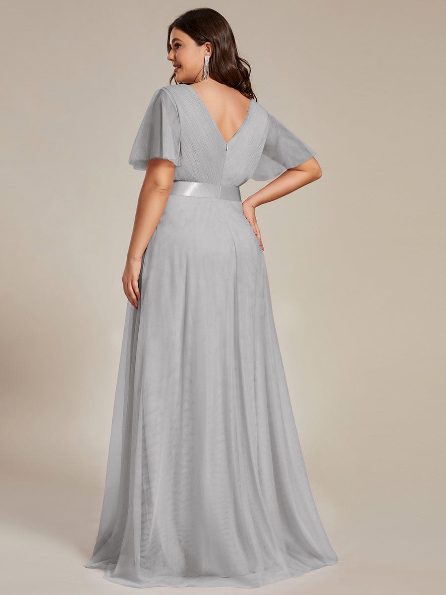Elegant Plus Size Floor-Length Bridesmaid Gown with Short Sleeves