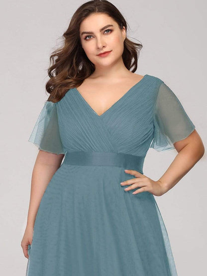 Elegant Plus Size Floor-Length Bridesmaid Gown with Short Sleeves