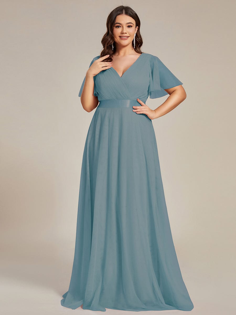 Elegant Plus Size Floor-Length Bridesmaid Gown with Short Sleeves
