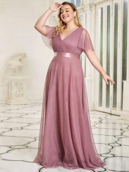 Elegant Plus Size Floor-Length Bridesmaid Gown with Short Sleeves