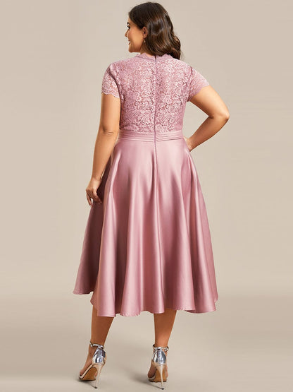 Elegant Plus Size Lace A-line Cocktail Dress with Pockets