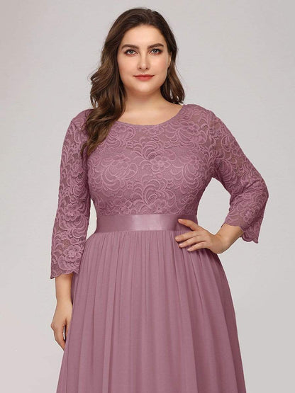 Elegant Plus Size Lace Evening Gown with Long Sleeves