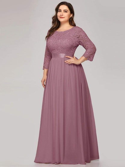 Elegant Plus Size Lace Evening Gown with Long Sleeves