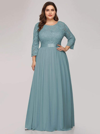 Elegant Plus Size Lace Evening Gown with Long Sleeves