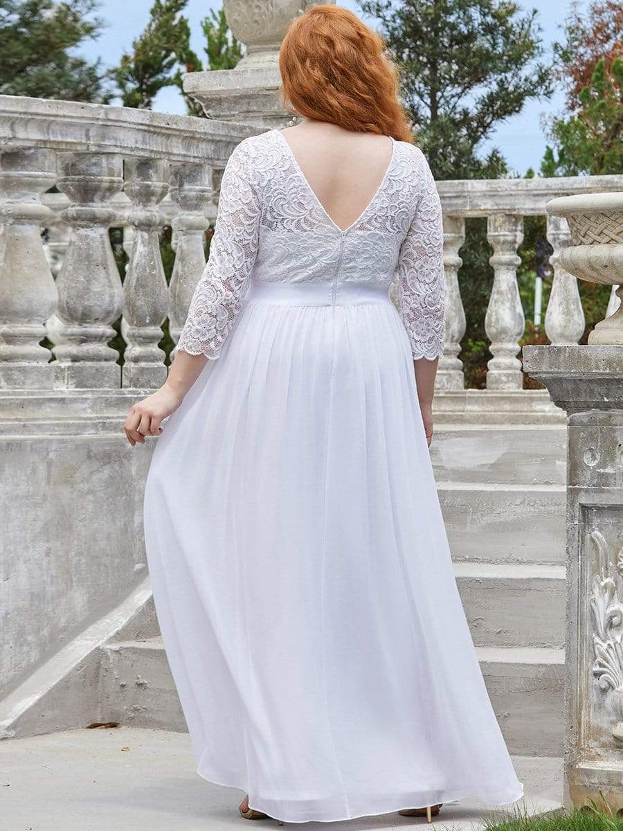 Elegant Plus Size Lace Evening Gown with Long Sleeves