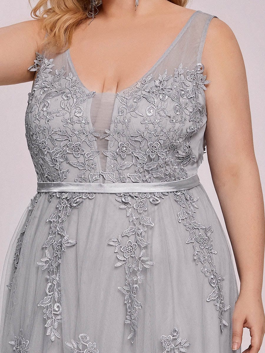 Elegant Plus Size Sleeveless Party Dress