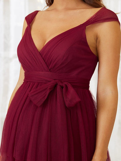 Elegant Sleeveless Maternity Dress with Ruffle Detail