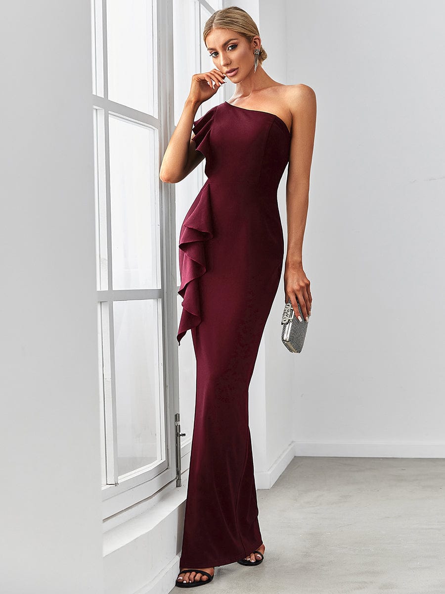 Elegant Sleeveless Pencil Evening Gown