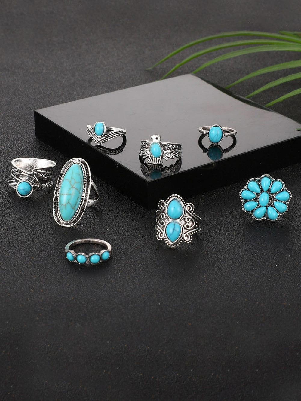 Elegant Turquoise Western Vintage 8-Ring Set