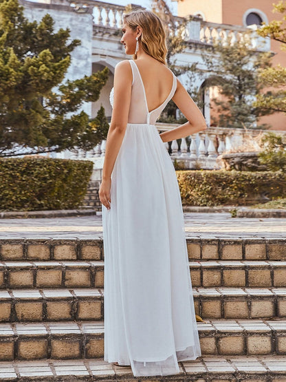 Elegant V-Neck A-Line Dress with Floral Lace Appliques